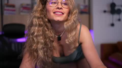 Snapshot of brandywhite chatting on 06.06.26 Alex online show from 06.06.26