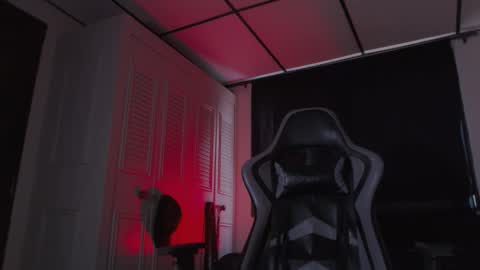 Snapshot of brasi_ chatting on 10.11.25 brasi_ online show from 10.11.25