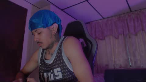 Snapshot of brasi_ chatting on 11.27.25 brasi_ online show from 11.27.25