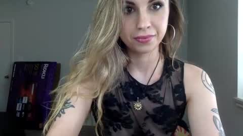 Mimi Noire online show from 07.25.26