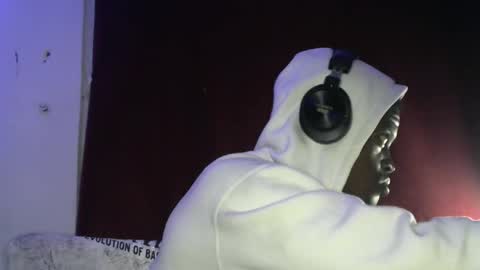 Snapshot of brayan1111x chatting on 11.08.25 brayan1111x online show from 11.08.25