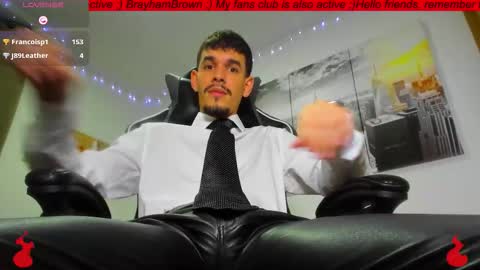 Snapshot of brayhambrown chatting on 10.28.25 brayhambrown online show from 10.28.25