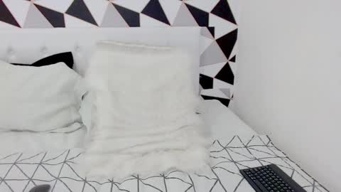 Snapshot of braziliangirl191 chatting on 01.14.25 Alice online show from 01.14.25