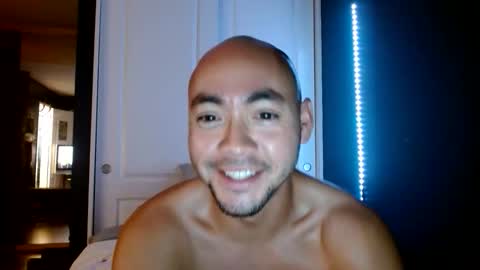 Breadcrumbsss online show from 11.08.25