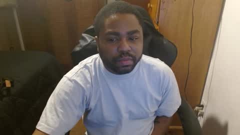 Snapshot of breadw1nnah chatting on 01.12.25 Breadw1nnah online show from 01.12.25