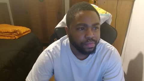 Snapshot of breadw1nnah chatting on 03.08.25 Breadw1nnah online show from 03.08.25