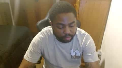 Snapshot of breadw1nnah chatting on 09.22.25 Breadw1nnah online show from 09.22.25