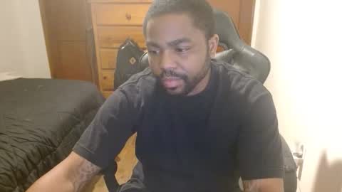 Snapshot of breadw1nnah chatting on 10.30.25 Breadw1nnah online show from 10.30.25