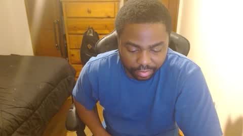 Snapshot of breadw1nnah chatting on 11.12.25 Breadw1nnah online show from 11.12.25