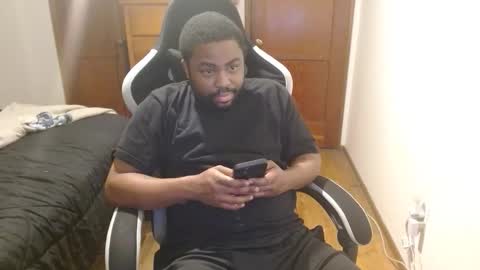 Snapshot of breadw1nnah chatting on 11.13.25 Breadw1nnah online show from 11.13.25