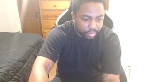 Snapshot of breadw1nnah chatting on 11.24.25 Breadw1nnah online show from 11.24.25