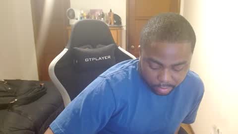 Snapshot of breadw1nnah chatting on 12.02.25 Breadw1nnah online show from 12.02.25