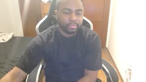 Snapshot of breadw1nnah chatting on 12.05.25 Breadw1nnah online show from 12.05.25