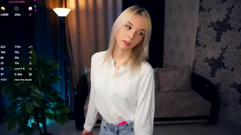 Snapshot of breckbunyard chatting on 02.19.25 Mia Bunyard online show from 02.19.25