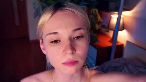 Snapshot of breckbunyard chatting on 03.12.25 Mia Bunyard online show from 03.12.25