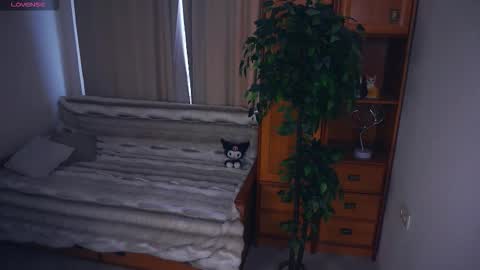 Snapshot of breckbunyard chatting on 10.14.25 Mia Bunyard online show from 10.14.25