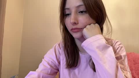 Snapshot of bree_vanis chatting on 04.06.26 Angel online show from 04.06.26