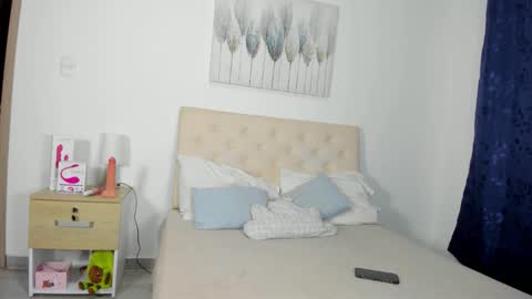 Snapshot of brenda_x_x chatting on 09.10.25 Brenda online show from 09.10.25