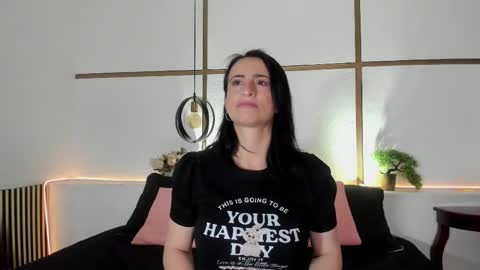 MeganBeaked online show from 10.11.25