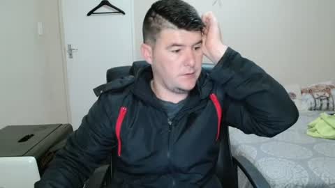 Snapshot of brendansexyboy098754 chatting on 06.24.26 ask me lol online show from 06.24.26
