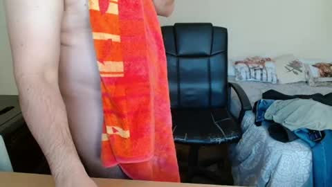 Snapshot of brendansexyboy098754 chatting on 06.28.26 ask me lol online show from 06.28.26