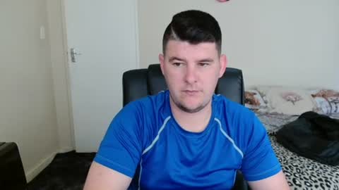Snapshot of brendansexyboy098754 chatting on 07.14.26 ask me lol online show from 07.14.26
