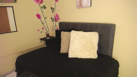 Snapshot of brendarojas_ chatting on 10.16.25 Brenda online show from 10.16.25