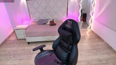 BRENDDA  online show from 11.27.25