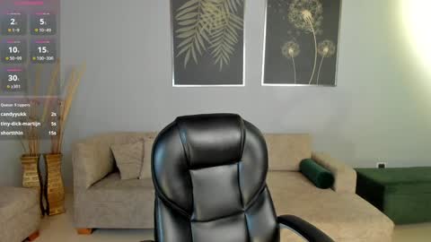 Snapshot of brennawalker chatting on 01.10.25 Brenna Walker IG 4lexandracasas online show from 01.10.25