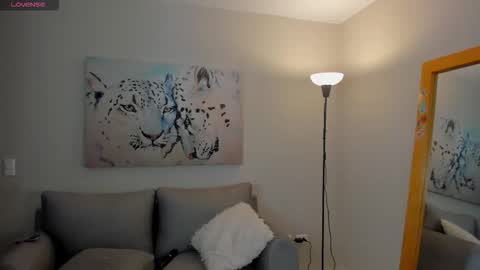 Snapshot of brennawalker chatting on 10.18.25 Brenna Walker IG 4lexandracasas online show from 10.18.25