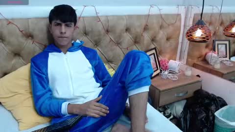 Esteban online show from 03.12.25