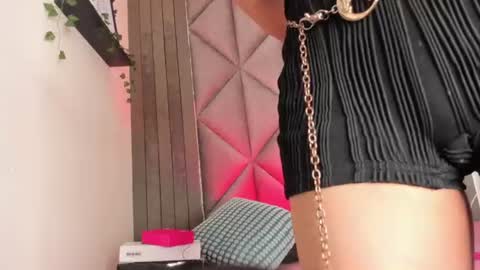 B R I A  online show from 06.11.26