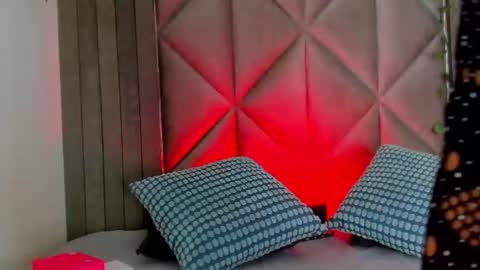 B R I A  online show from 07.29.26
