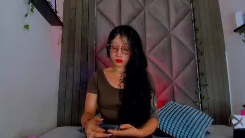 B R I A  online show from 08.03.26