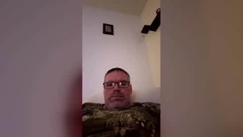 Snapshot of brian38431 chatting on 12.15.25 brian38431 online show from 12.15.25