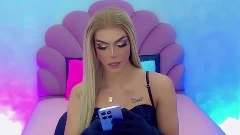 BRIANA online show from 01.05.25