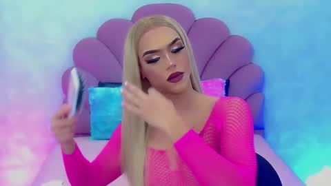 BRIANA online show from 01.20.25