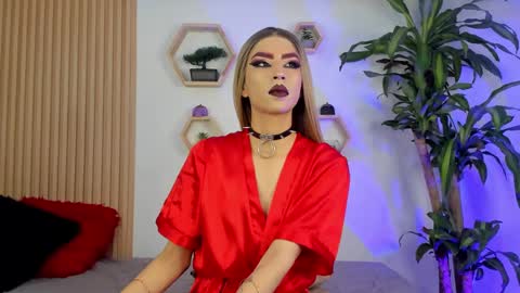 briana_white online show from 10.14.25