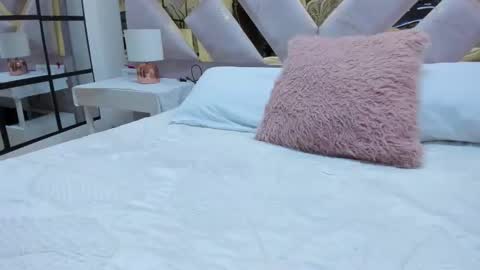 Snapshot of briannahill_ chatting on 10.07.25 Brianna online show from 10.07.25