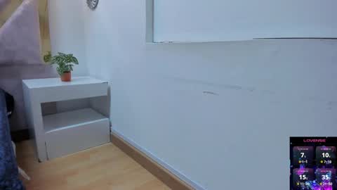 Snapshot of briannahill_ chatting on 10.18.25 Brianna online show from 10.18.25