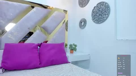 Snapshot of briannahill_ chatting on 10.24.25 Brianna online show from 10.24.25