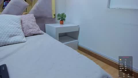 Snapshot of briannahill_ chatting on 10.28.25 Brianna online show from 10.28.25