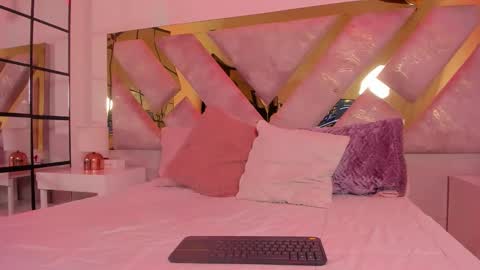 Snapshot of briannahill_ chatting on 11.01.25 Brianna online show from 11.01.25