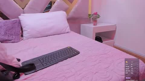 Snapshot of briannahill_ chatting on 11.06.25 Brianna online show from 11.06.25