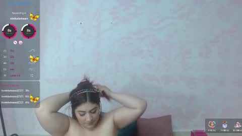 Snapshot of briathomas chatting on 01.11.25 DAYANNA online show from 01.11.25