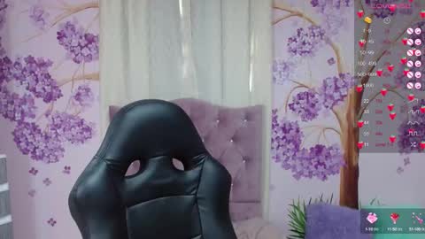 Snapshot of briathomas chatting on 03.07.25 DAYANNA online show from 03.07.25