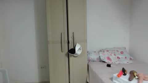 brida_angela29 online show from 04.21.26
