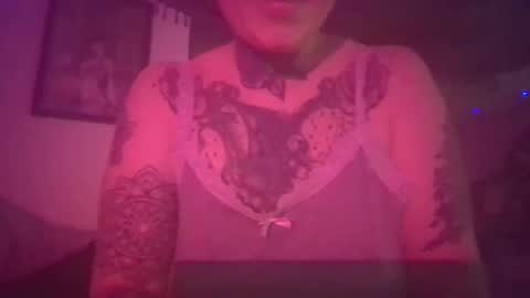 Snapshot of brie_cox chatting on 03.07.26 Bri online show from 03.07.26