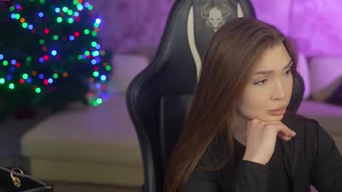 Diamonds Girls online show from 01.12.26