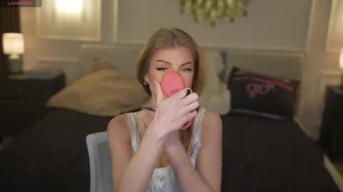 Diamonds Girls online show from 04.24.26